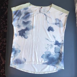 Lightweight summer top by 3 Stones